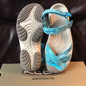 Keen Radiance Bali strap sandels